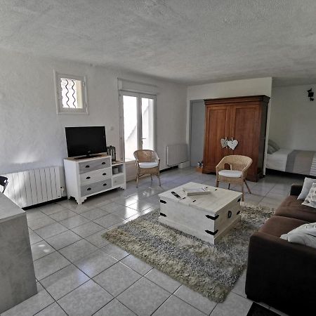 B & B "Les Charmettes" Vedene Luaran gambar