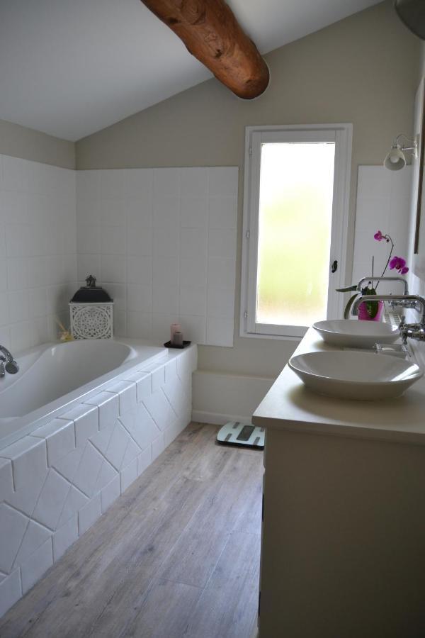 B & B "Les Charmettes" Vedene Luaran gambar