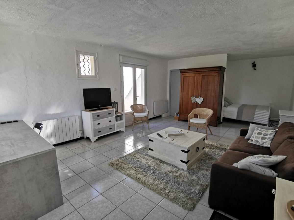 B & B "Les Charmettes" Vedene Luaran gambar